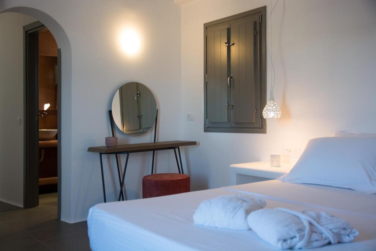 Amphitrite Suites Santorini Vothon Exterior photo