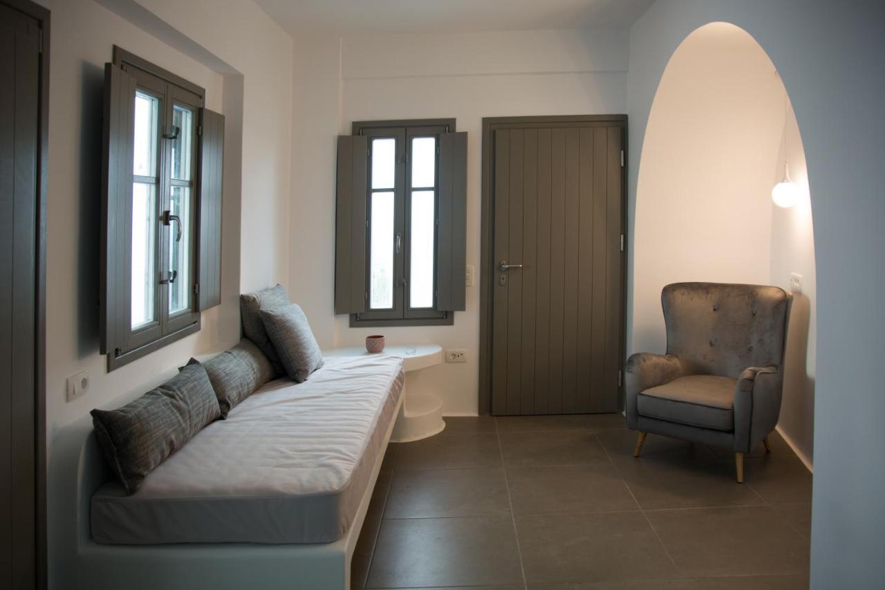 Amphitrite Suites Santorini Vothon Exterior photo