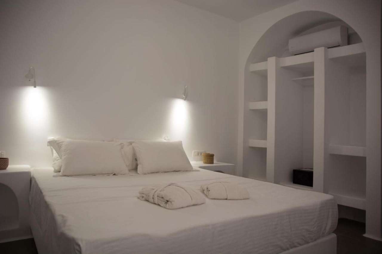 Amphitrite Suites Santorini Vothon Exterior photo