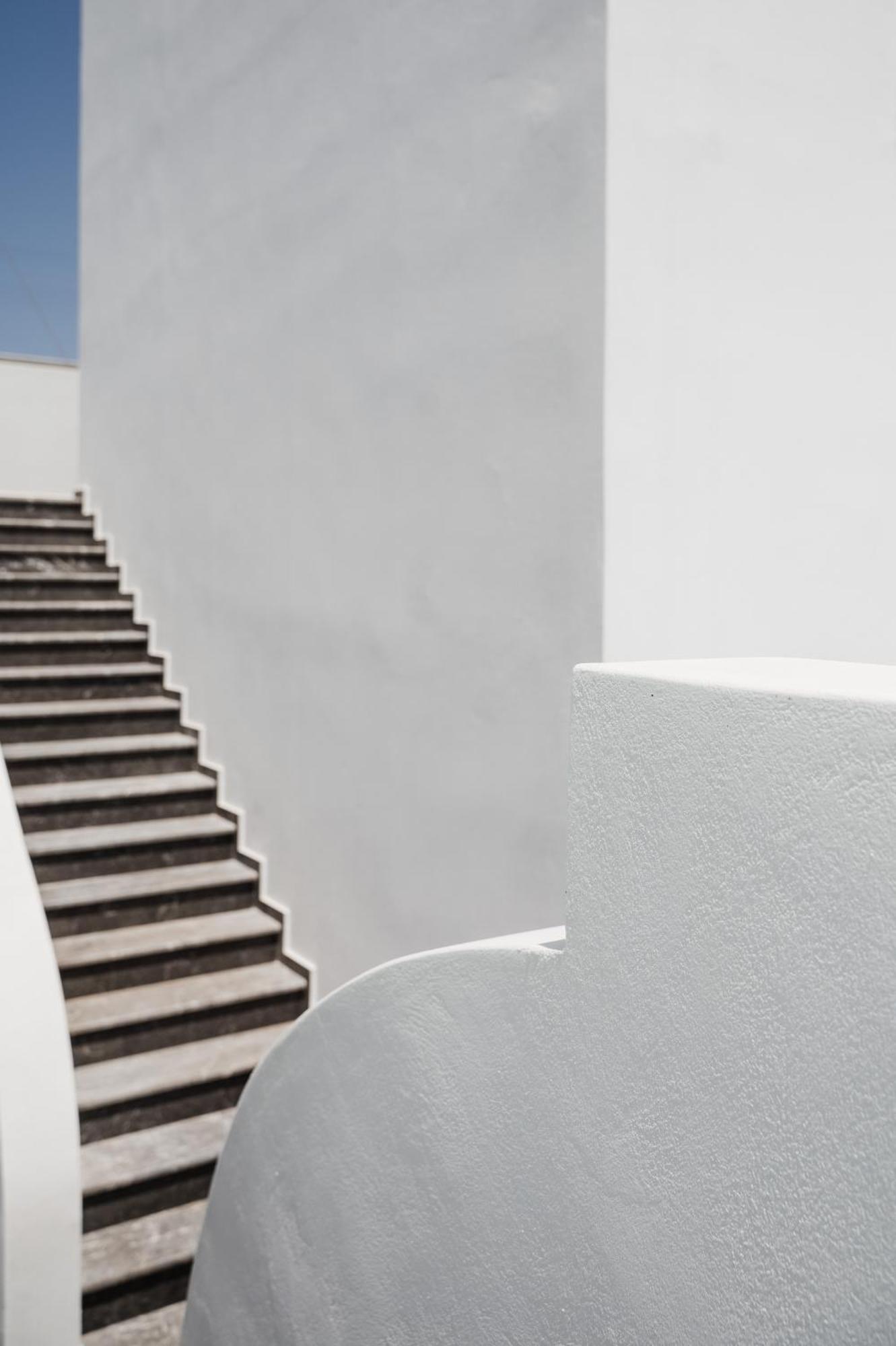 Amphitrite Suites Santorini Vothon Exterior photo