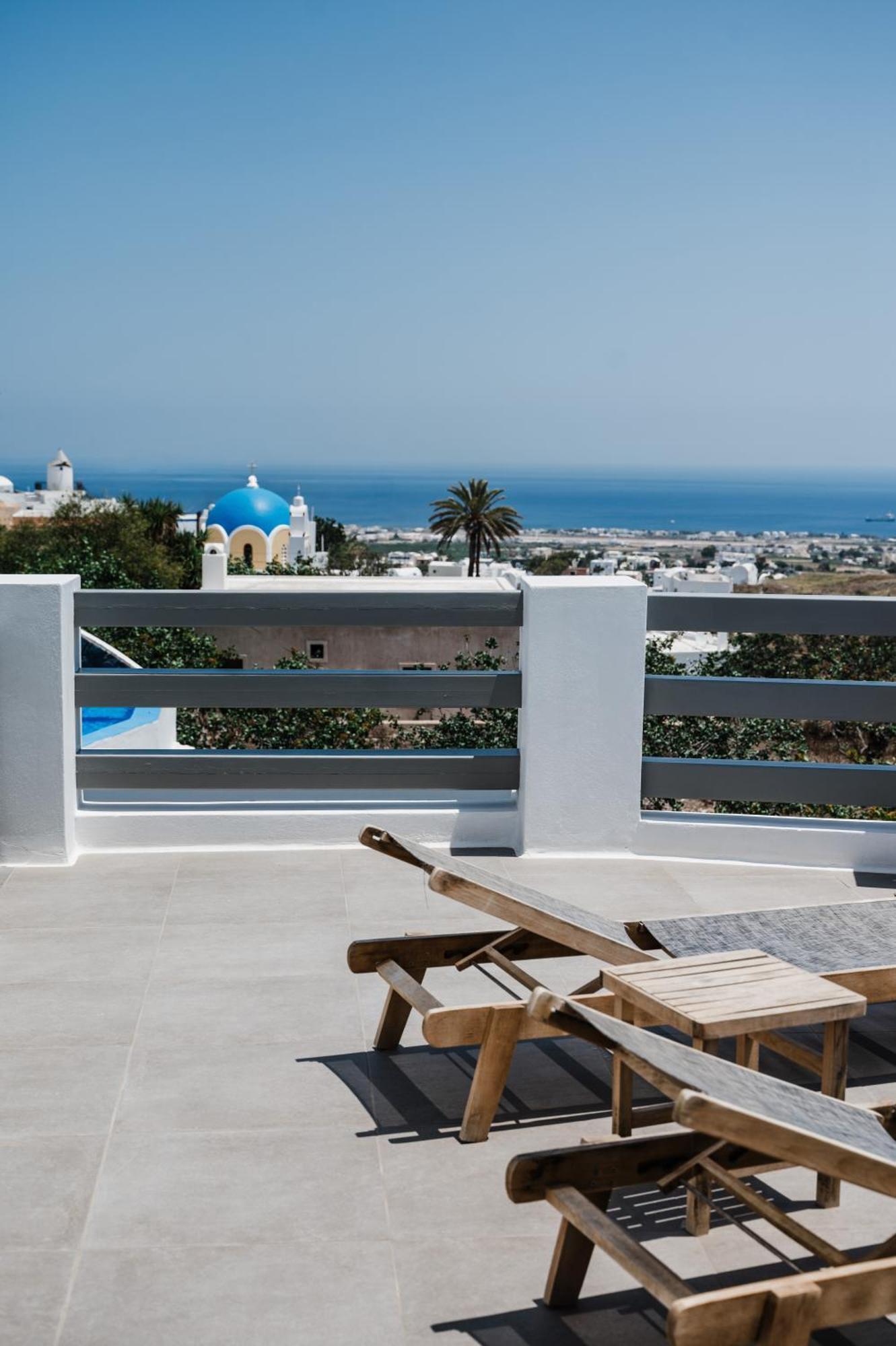 Amphitrite Suites Santorini Vothon Exterior photo