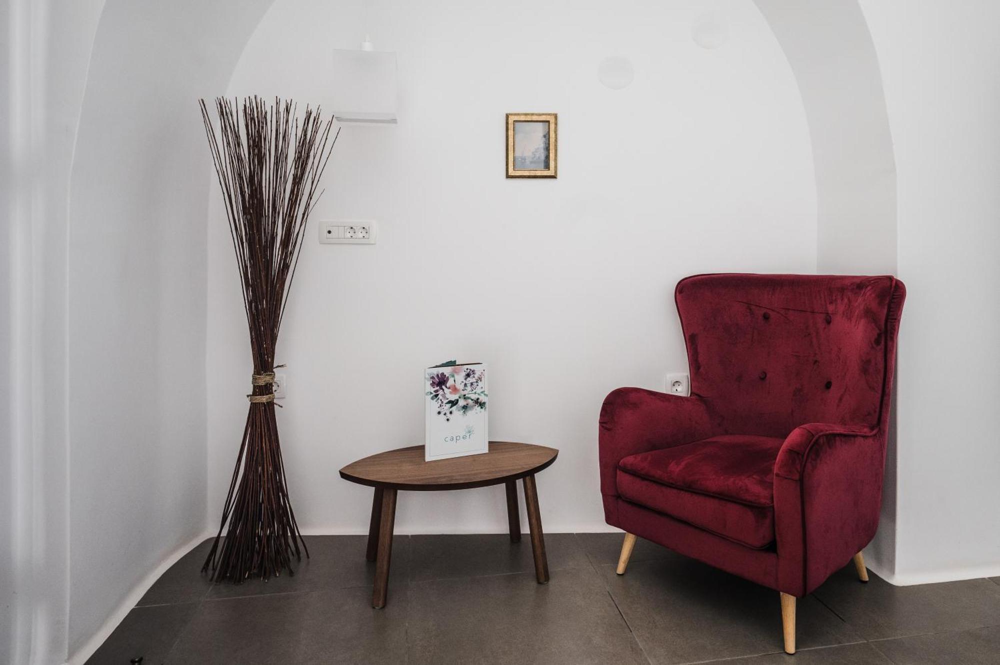 Amphitrite Suites Santorini Vothon Exterior photo