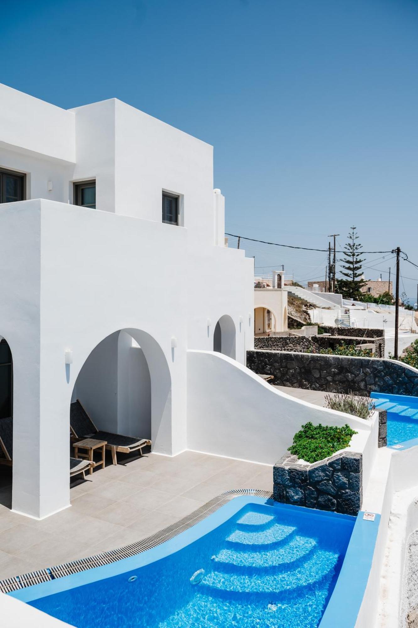 Amphitrite Suites Santorini Vothon Exterior photo